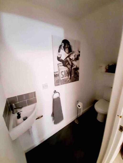 Lovely 1-Bedroom Serviced Apartment In Deal, Kent Dış mekan fotoğraf